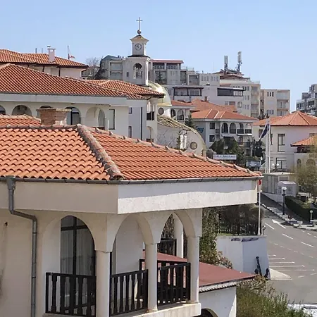 2 Bedroom With 2 Balconies And Sea Views Apartamento