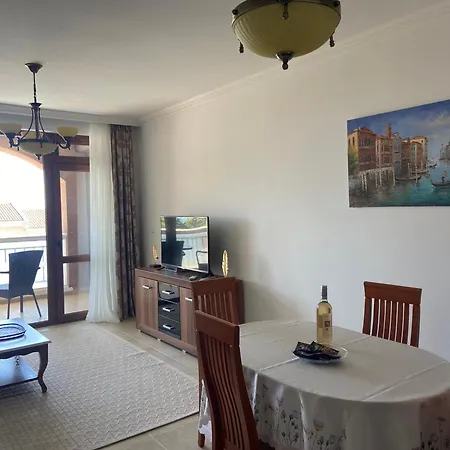 2 Bedroom With 2 Balconies And Sea Views Apartamento
